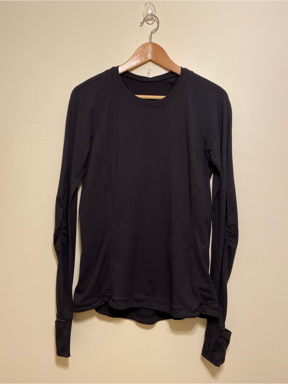lululemon athletica Black Long-Sleeve Crew Top. Size 10